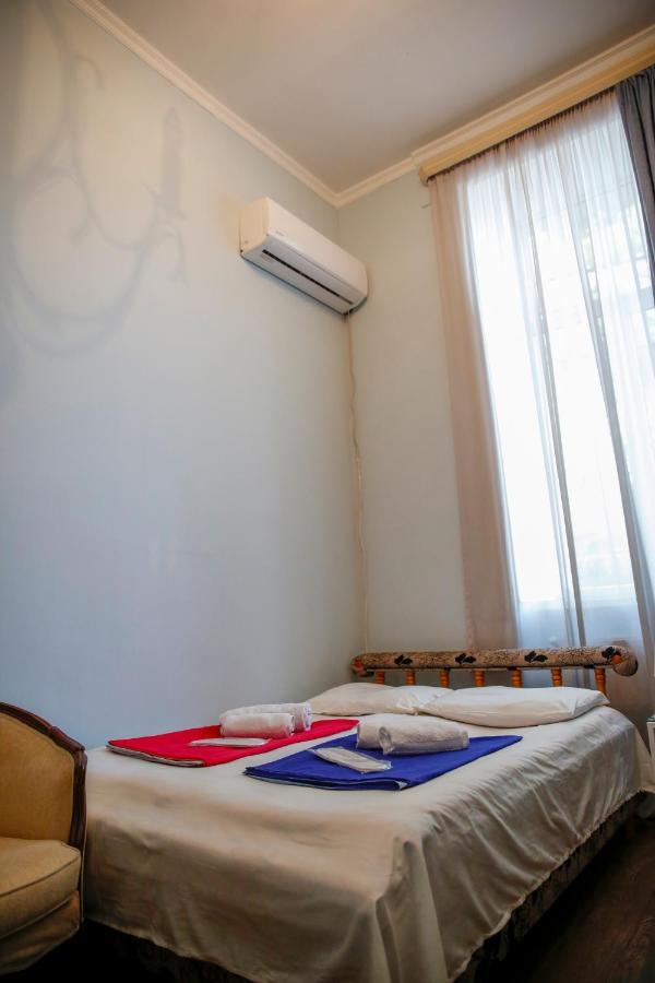 Apartment On Chubinashvili 30 Tbilisi ภายนอก รูปภาพ