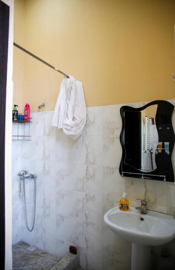 Apartment On Chubinashvili 30 Tbilisi ภายนอก รูปภาพ